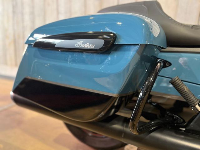 indian - challenger-dark-horse