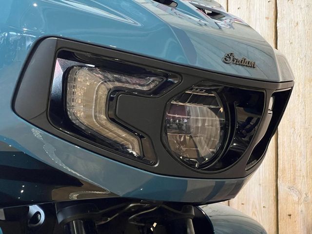 indian - challenger-dark-horse