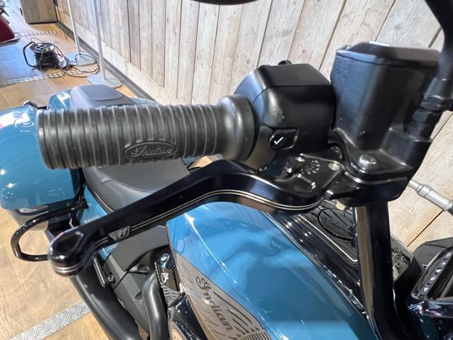 indian - challenger-dark-horse