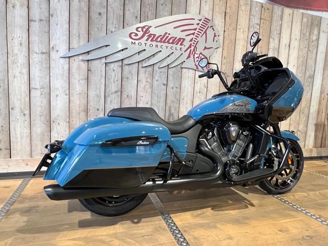 indian - challenger-dark-horse