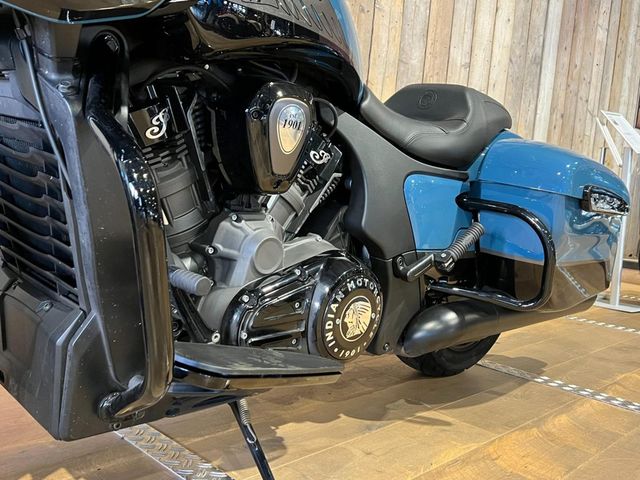 indian - challenger-dark-horse