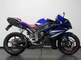 YAMAHA YZF R1