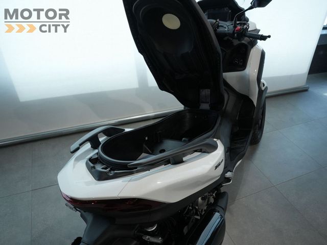 yamaha - tricity-300