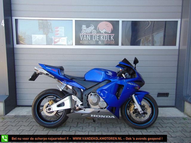 honda - cbr-600-rr