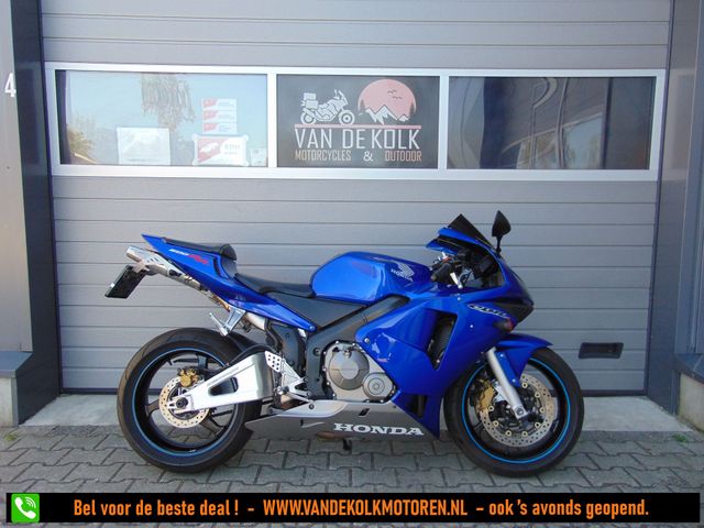 honda - cbr-600-rr