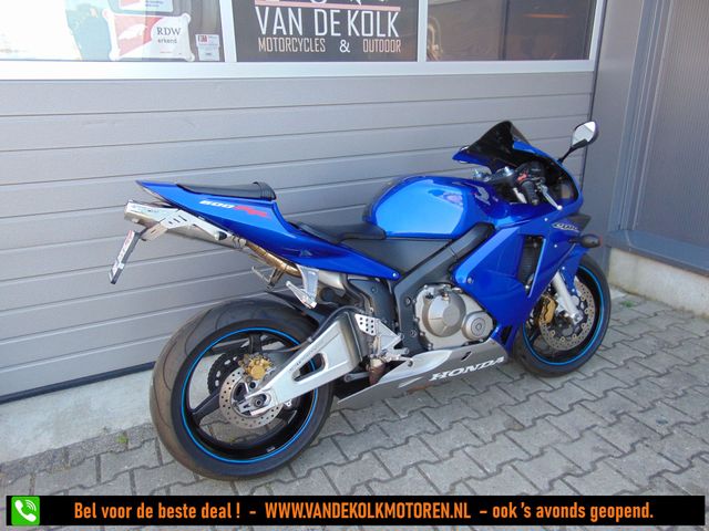 honda - cbr-600-rr