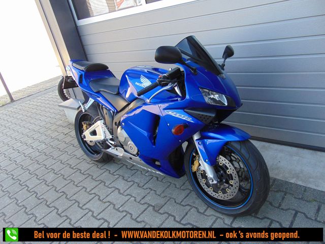 honda - cbr-600-rr