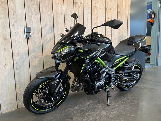 kawasaki - z900