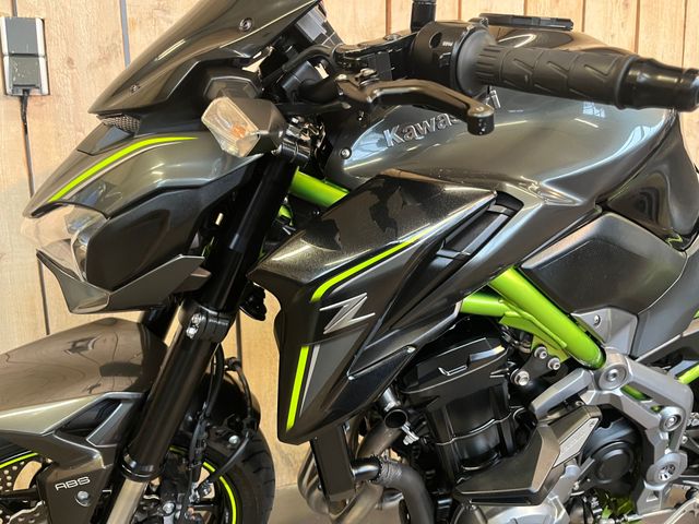 kawasaki - z900
