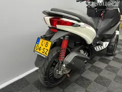 Piaggio MP3 300 HPE 2021 occasion – foto 6 van 12