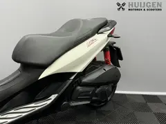 Piaggio MP3 300 HPE 2021 occasion – foto 8 van 12