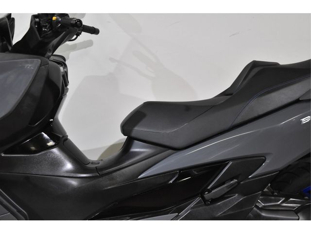 suzuki - burgman-400