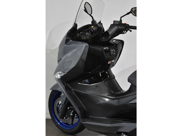 suzuki - burgman-400