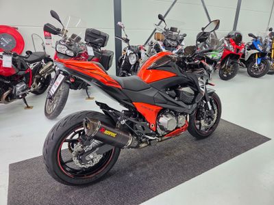 KAWASAKI Z 800 PERFORMANCE – foto 3