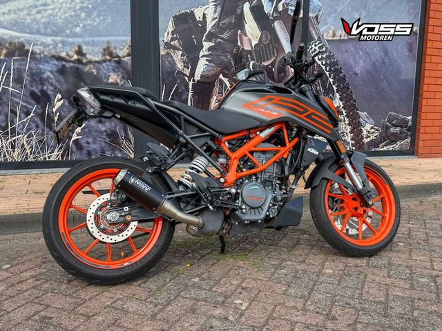 ktm - 125-duke