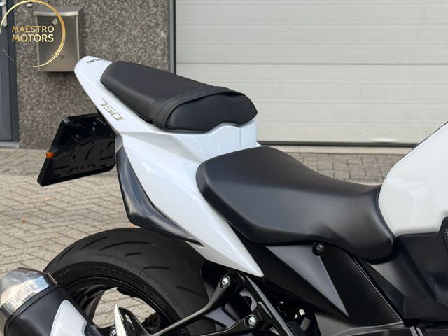 suzuki - gsr-750-a