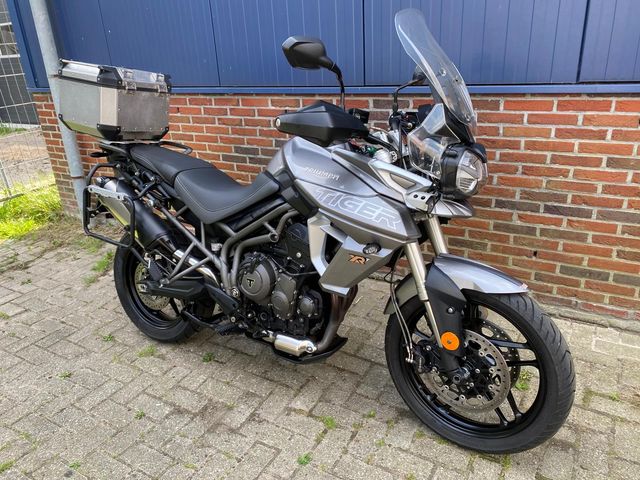 triumph - tiger-800-xrt