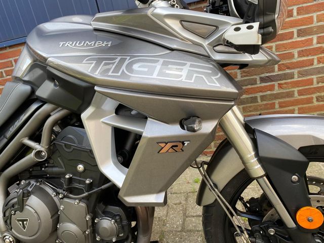 triumph - tiger-800-xrt