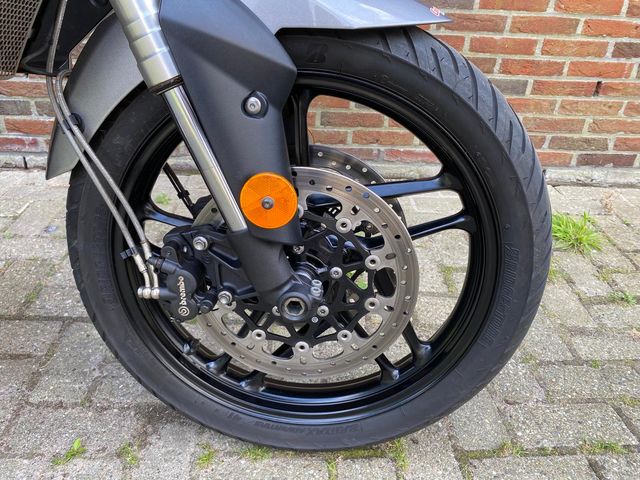 triumph - tiger-800-xrt