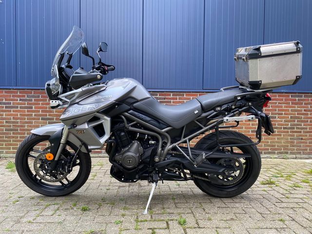 triumph - tiger-800-xrt
