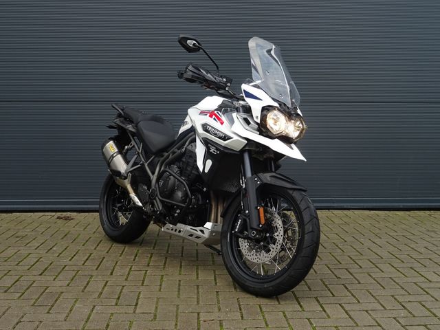 triumph - tiger-explorer-xcx