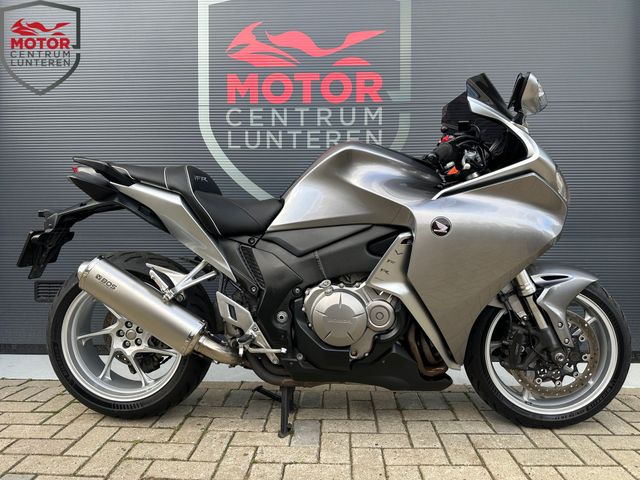 honda - vfr-1200-f