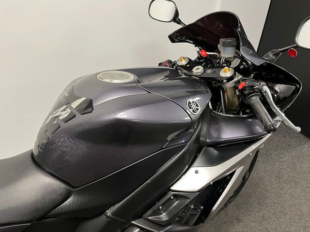 yamaha - yzf-r1