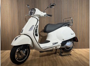 Vespa GTS 300 HPE 2024 nieuw