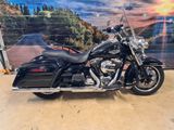 HARLEY-DAVIDSON ROAD KING FLHR