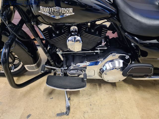 harley-davidson - road-king-flhr