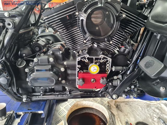 harley-davidson - road-king-flhr