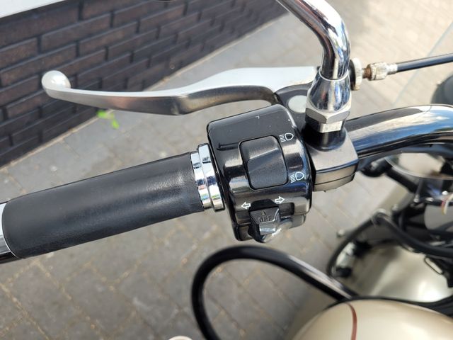 kawasaki - vn-800-classic