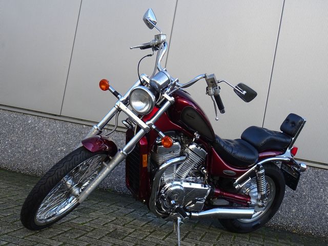 suzuki - vs-800-intruder