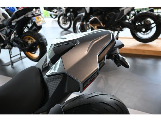 bmw - s-1000-rr