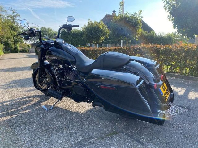 harley-davidson - road-king-special
