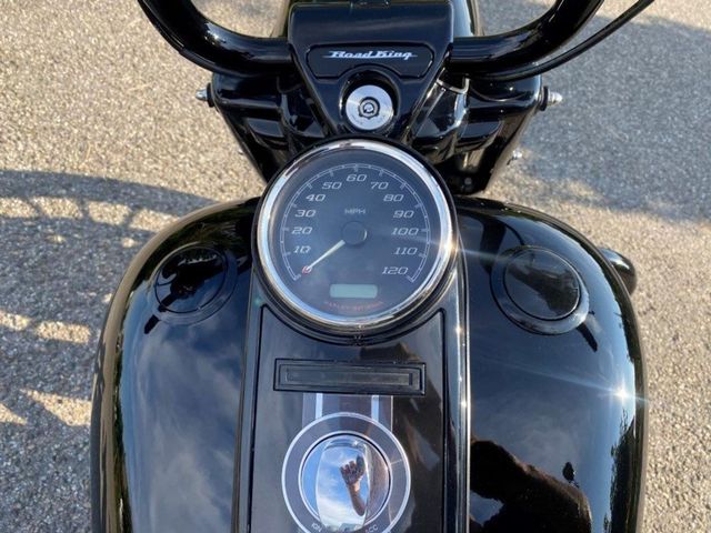 harley-davidson - road-king-special
