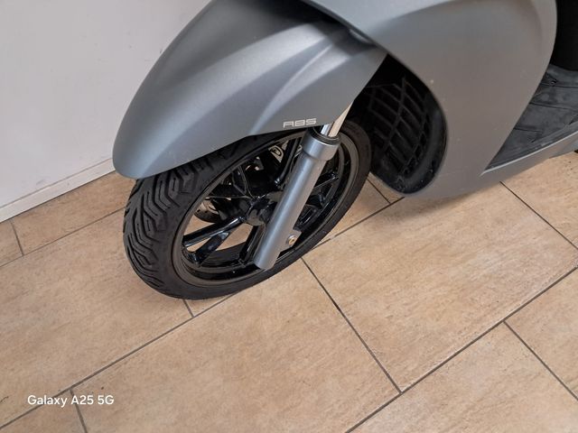 kymco - people-s-300i