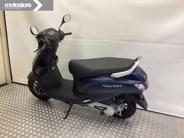 suzuki - address-125