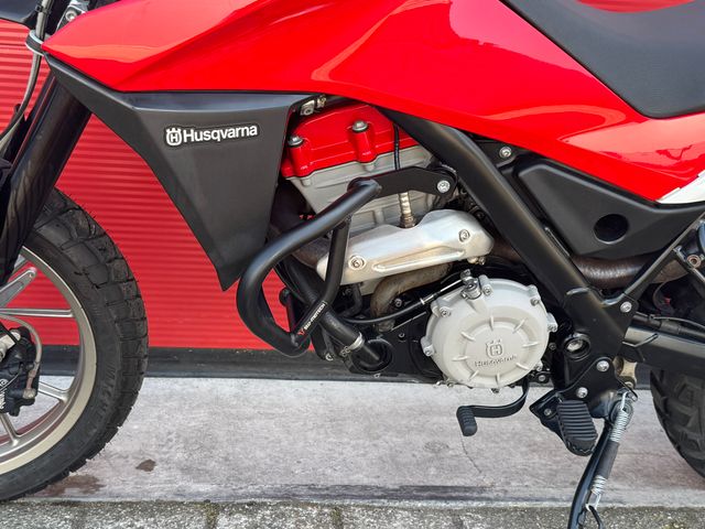 husqvarna - tr-650-strada-abs