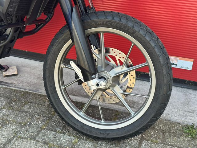 husqvarna - tr-650-strada-abs