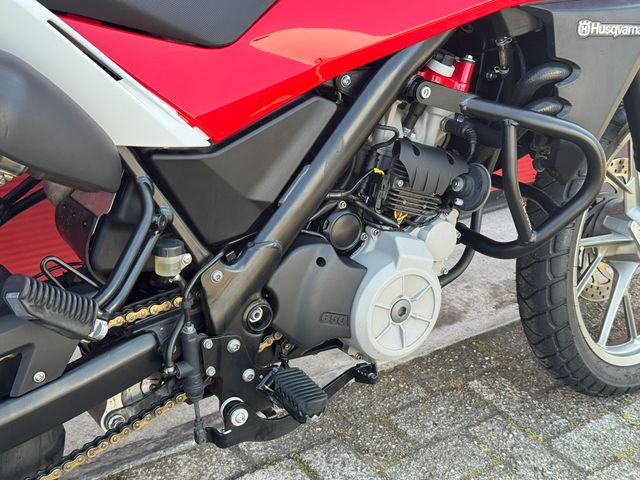 husqvarna - tr-650-strada-abs