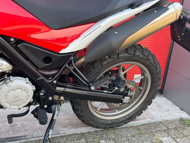 husqvarna - tr-650-strada-abs