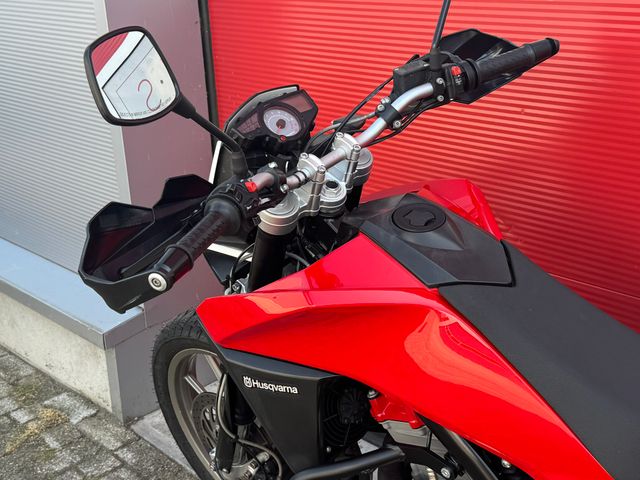 husqvarna - tr-650-strada-abs