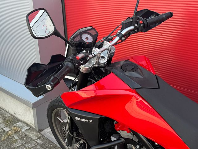 husqvarna - tr-650-strada-abs