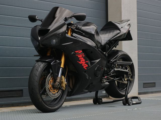 kawasaki - ninja-zx-6r