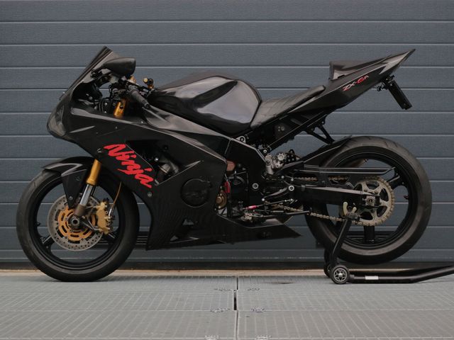 kawasaki - ninja-zx-6r