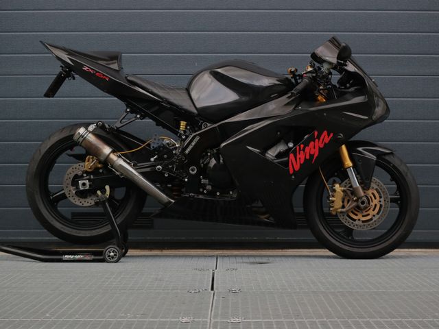 kawasaki - ninja-zx-6r