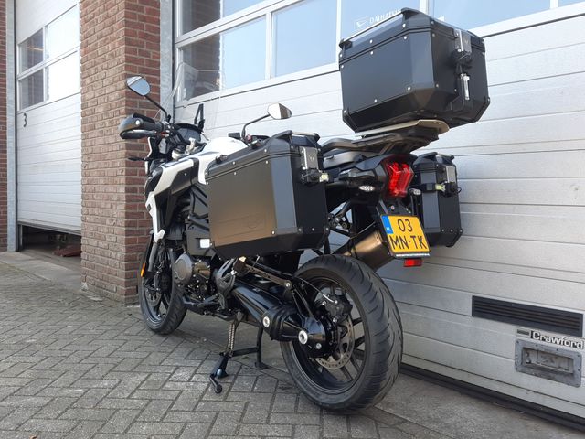 triumph - tiger-1200-alpine-edition