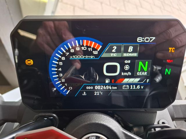 suzuki - gsx-8s