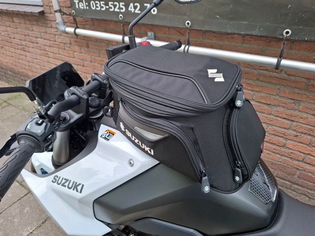 suzuki - gsx-8s